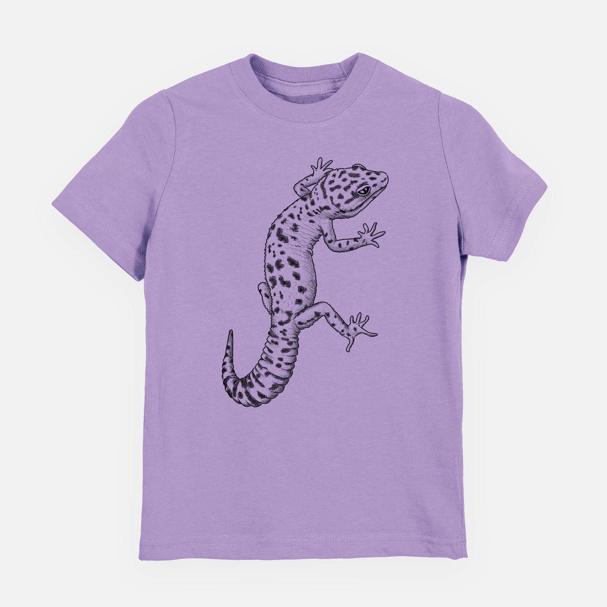Lavender youth t-shirt laid flat, printed with a detailed black ink illustration of a spotted leopard gecko climbing.