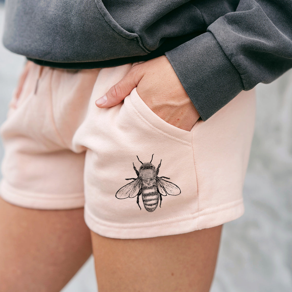 Apis Mellifera - Honey Bee - Women&#39;s Cali Wave Shorts