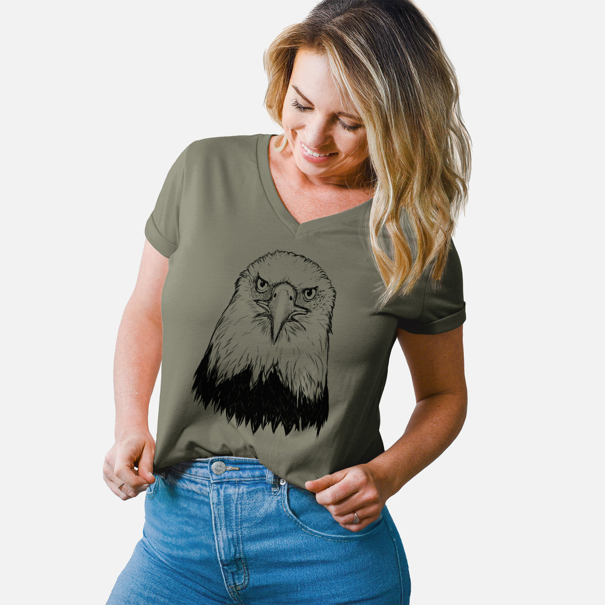 Haliaeetus Leucocephalus - American Bald Eagle - Women&#39;s Lightweight Relaxed Fit 100% Cotton V-neck
