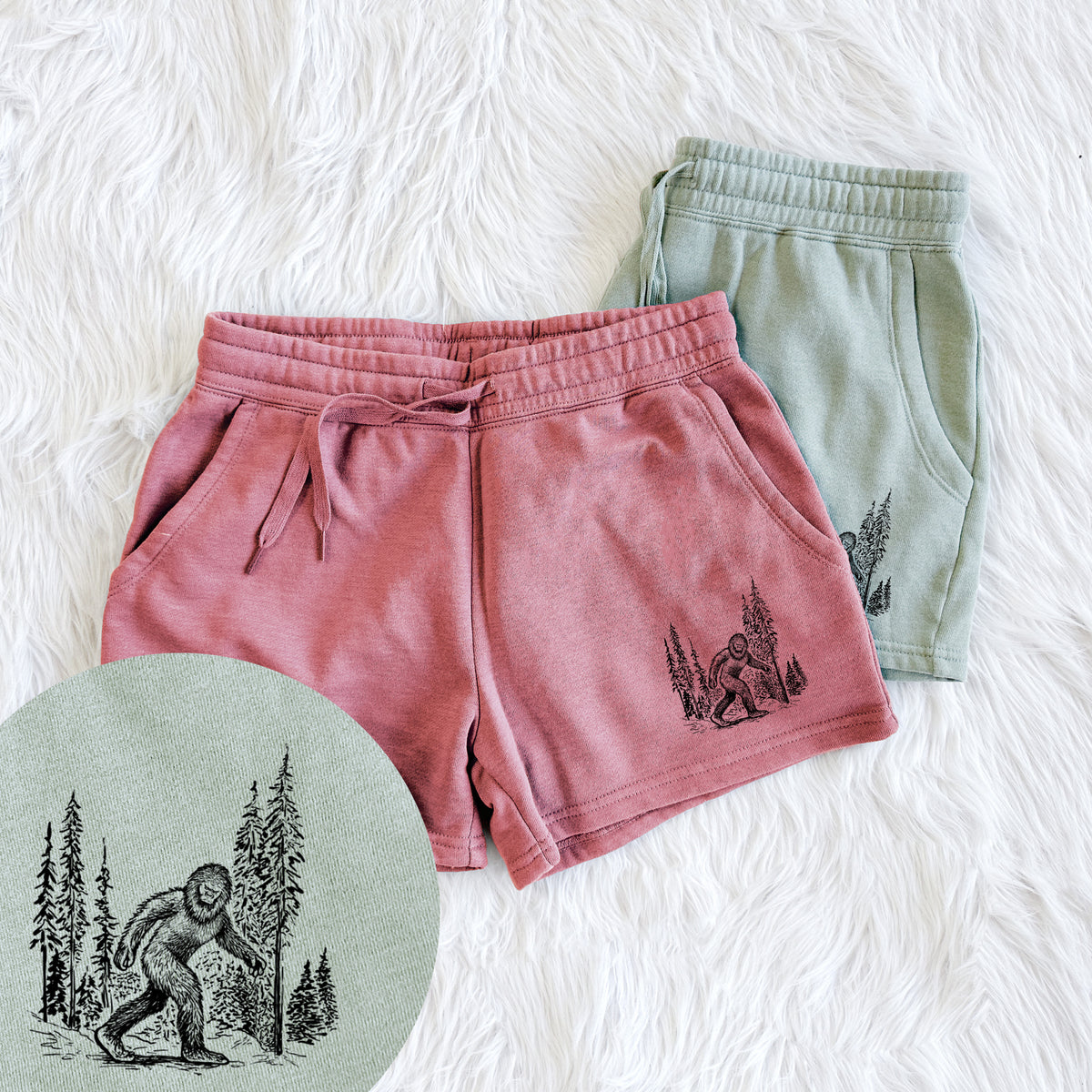 Bigfoot in the Woods - Women&#39;s Cali Wave Shorts