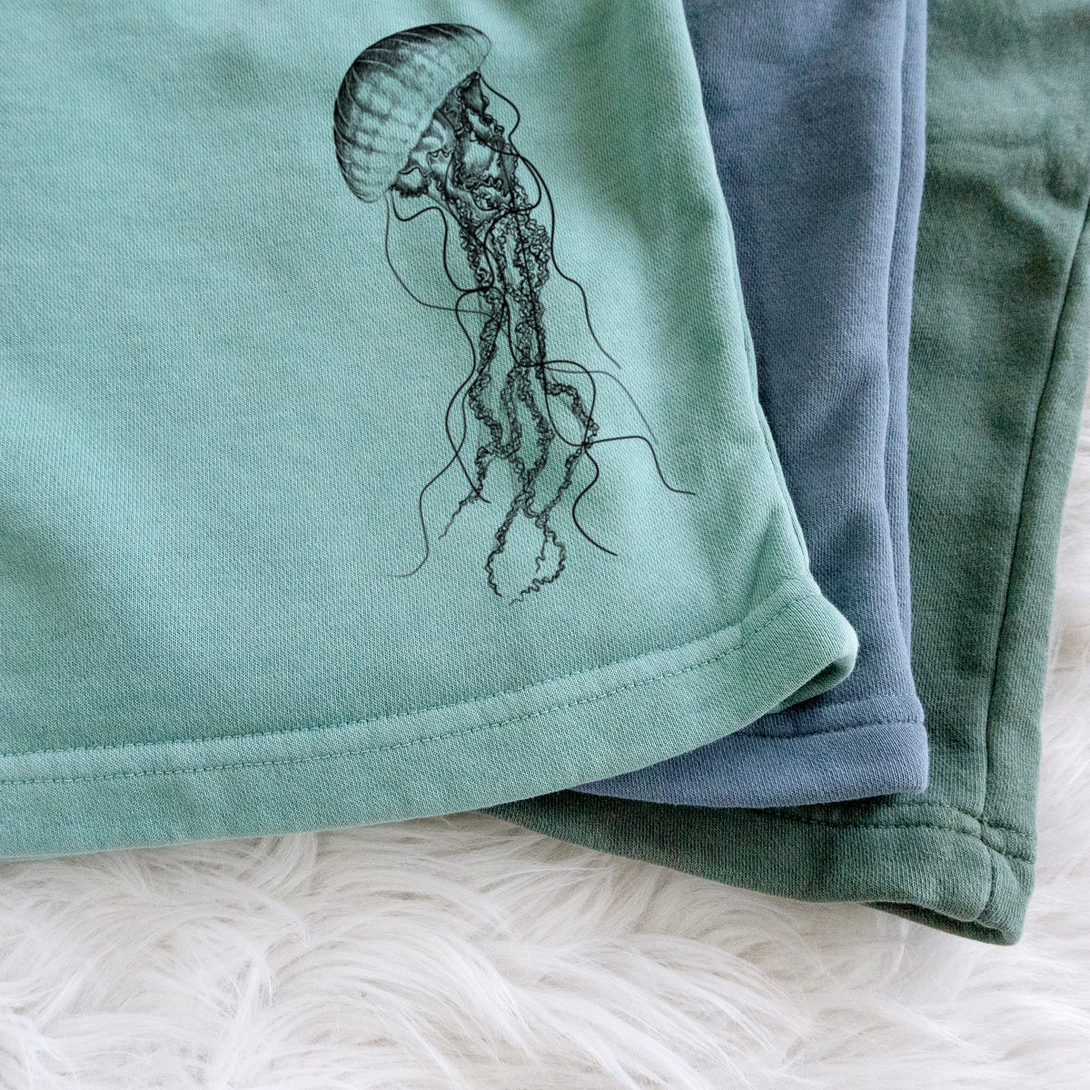 Black Sea Nettle Jellyfish - Chrysaora achlyos - Unisex Pigment Dyed Shorts