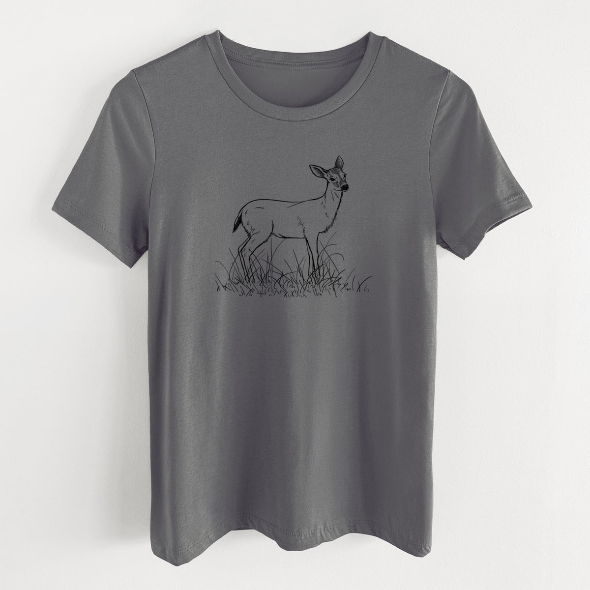 Black-tailed Deer Doe - Odocoileus hemionus hemionus - Women&#39;s Lightweight Relaxed Fit 100% Cotton Crewneck