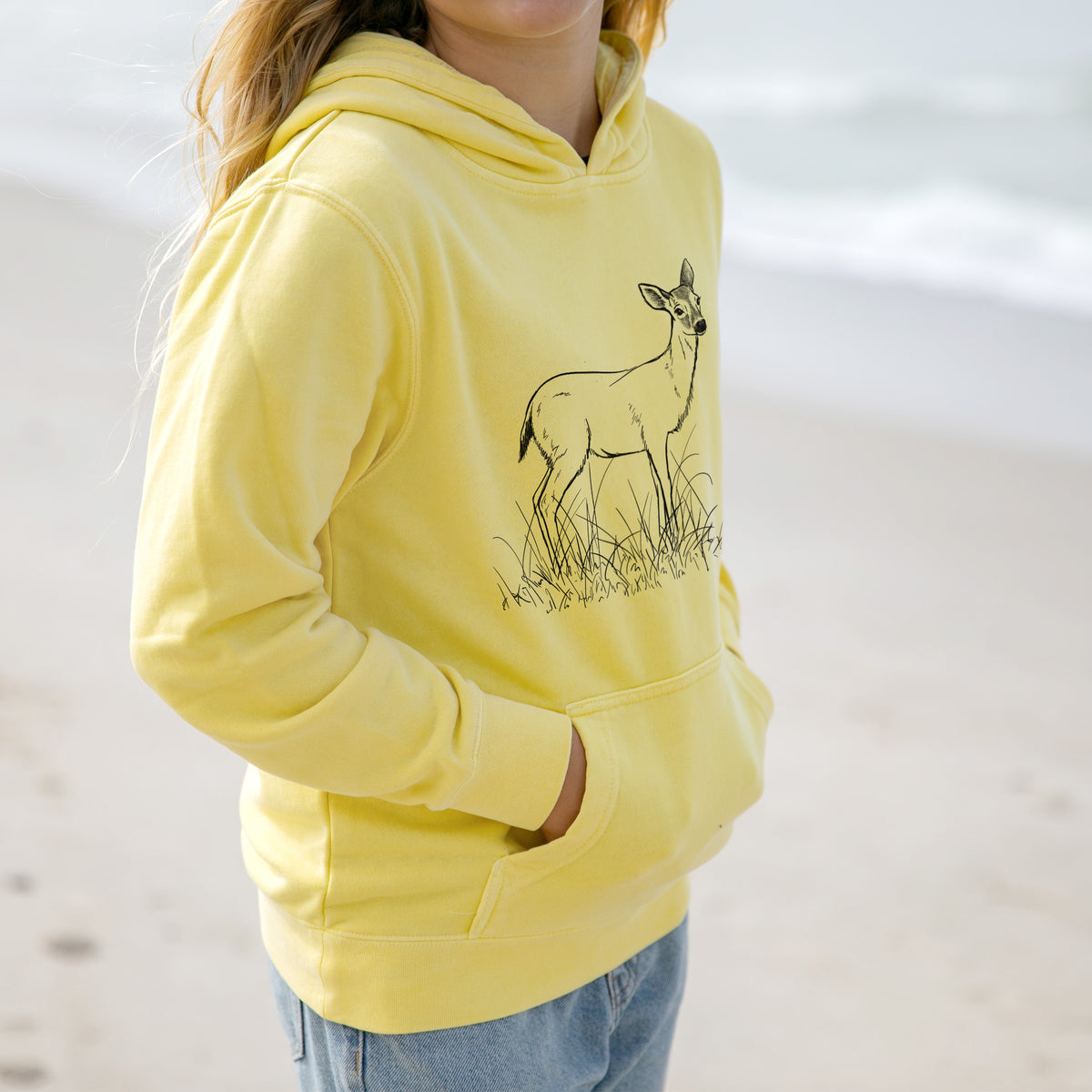 Black-tailed Deer Doe - Odocoileus hemionus hemionus - Youth Pigment Dyed Hoodie