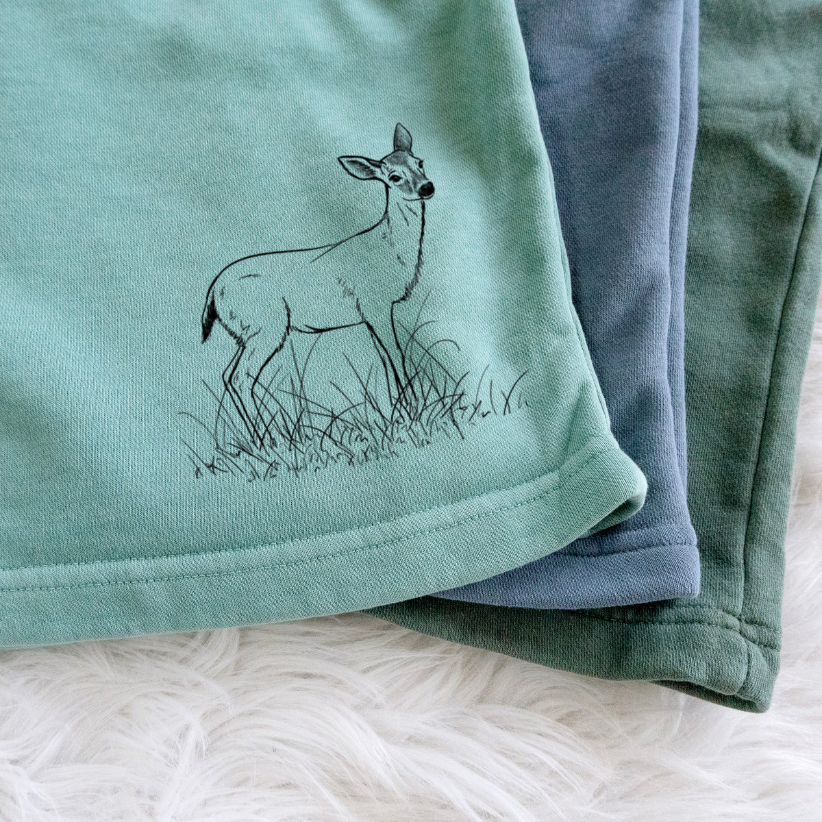 Black-tailed Deer Doe - Odocoileus hemionus hemionus - Unisex Pigment Dyed Shorts