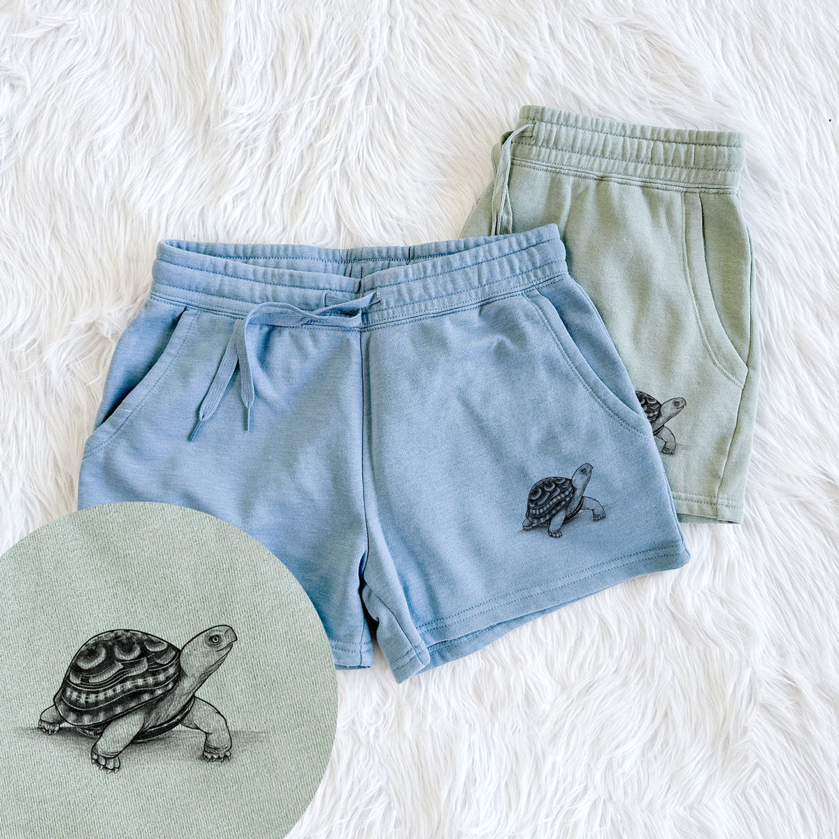 Common Box Turtle - Terrapene carolina - Women's Cali Wave Shorts
