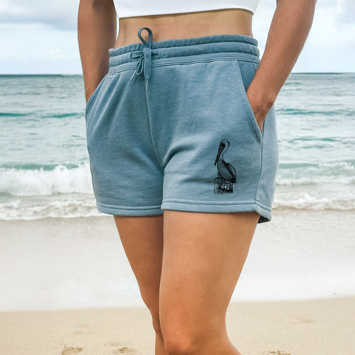 Pelecanus occidentalis - Brown Pelican - Women's Cali Wave Shorts