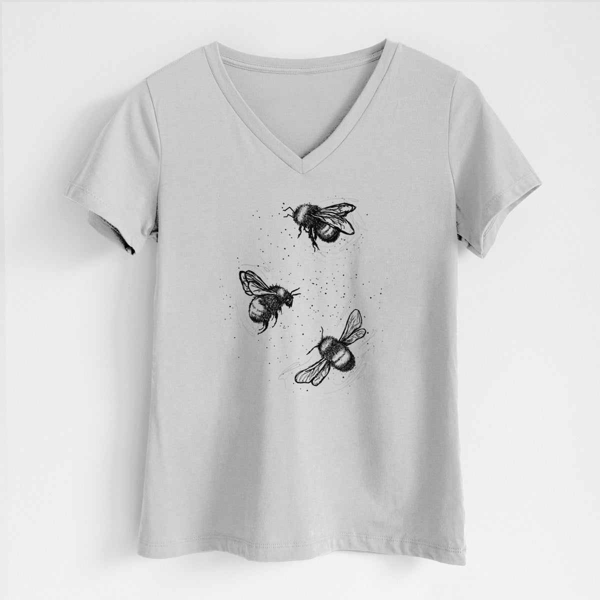 American Bumblebee Trio - Bombus Pensylvanicus - Women&#39;s Lightweight Relaxed Fit 100% Cotton V-neck