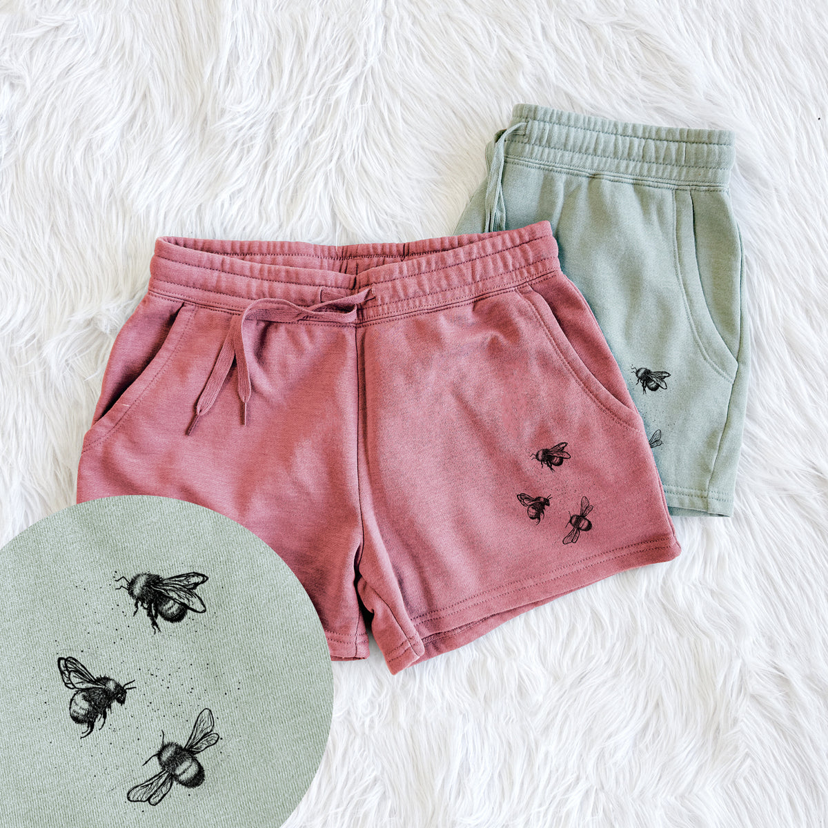 American Bumblebee Trio - Bombus Pensylvanicus - Women&#39;s Cali Wave Shorts