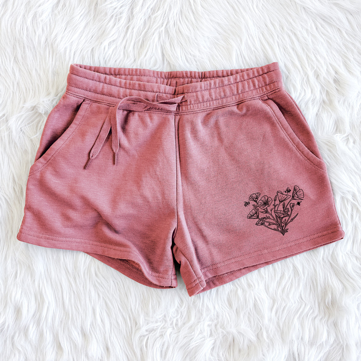California Poppy Heart - Women&#39;s Cali Wave Shorts