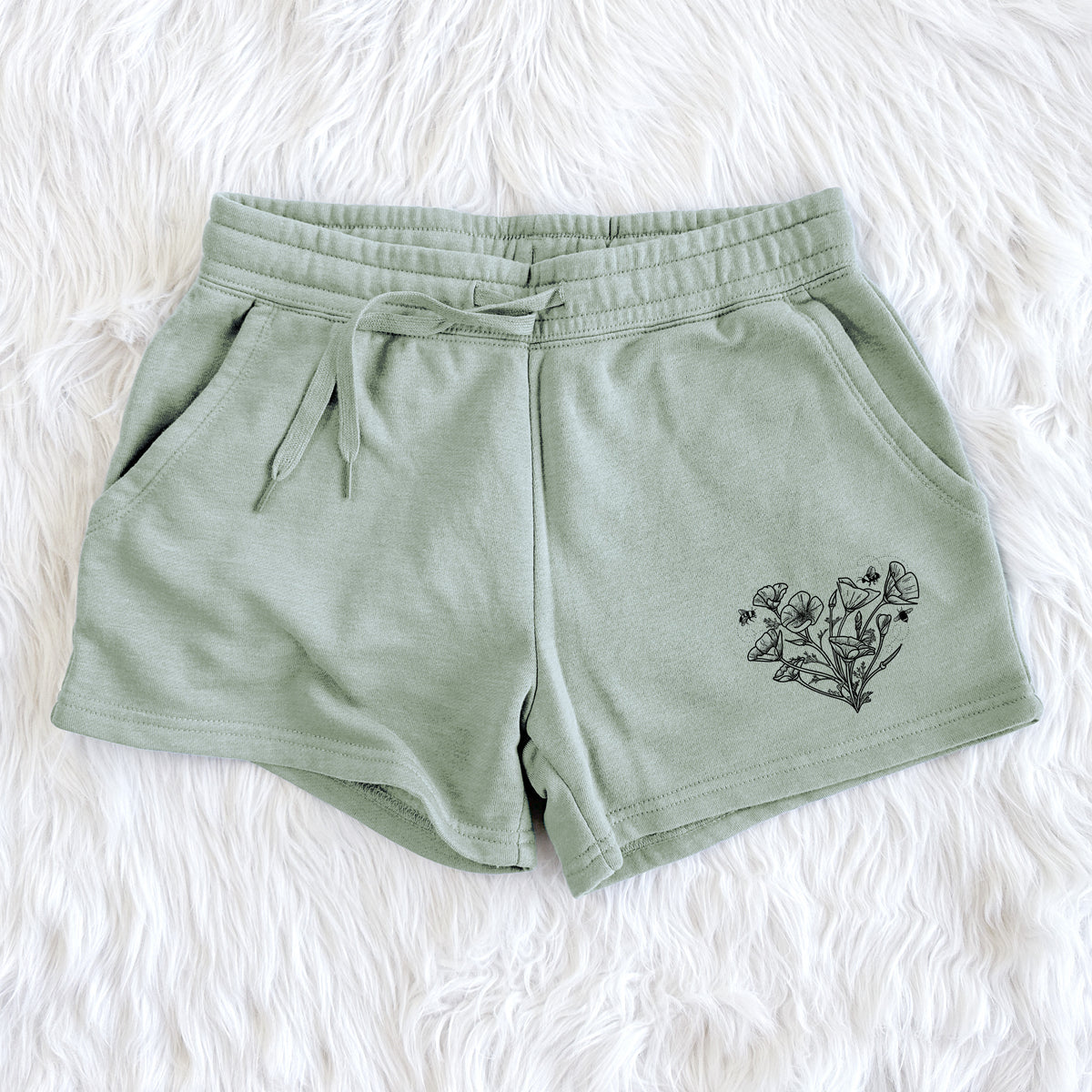 California Poppy Heart - Women&#39;s Cali Wave Shorts