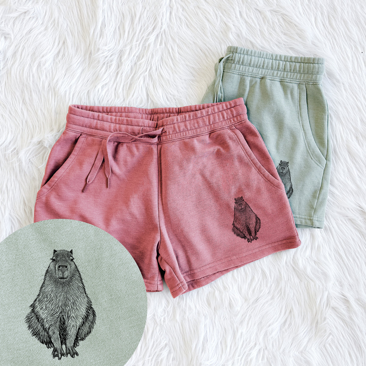 Capybara - Hydrochoerus hydrochaeris - Women&#39;s Cali Wave Shorts