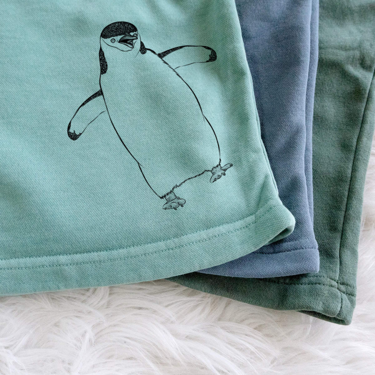 Chinstrap Penguin - Pygoscelis antarcticus - Unisex Pigment Dyed Shorts