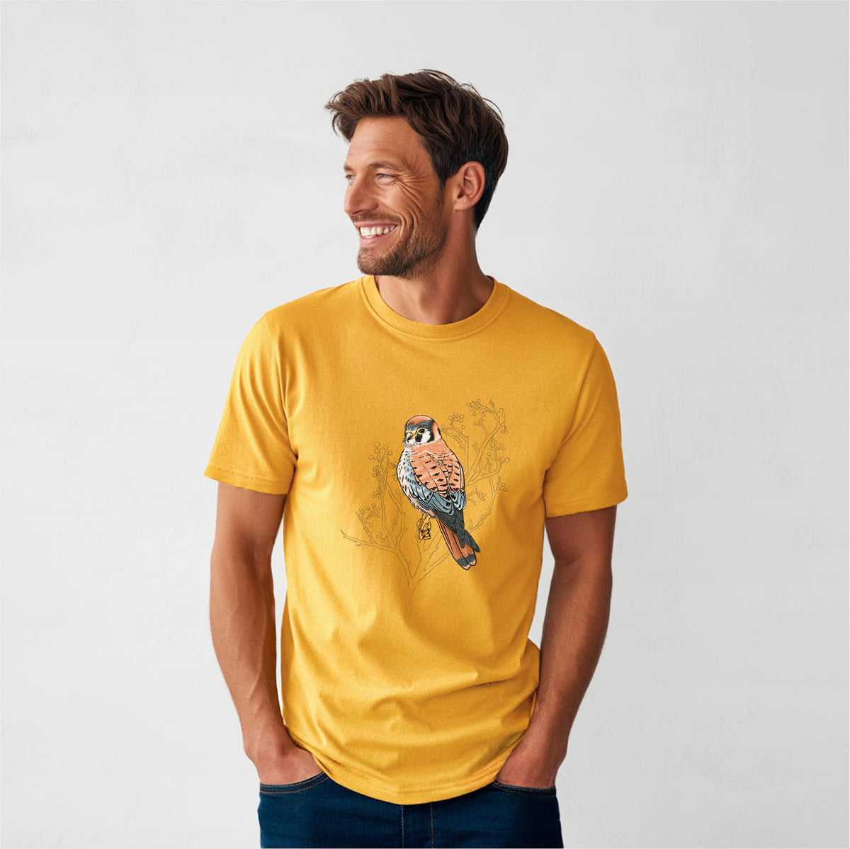 Vibrant American Kestrel - Falco sparverius - Heavyweight Men&#39;s 100% Organic Cotton Tee