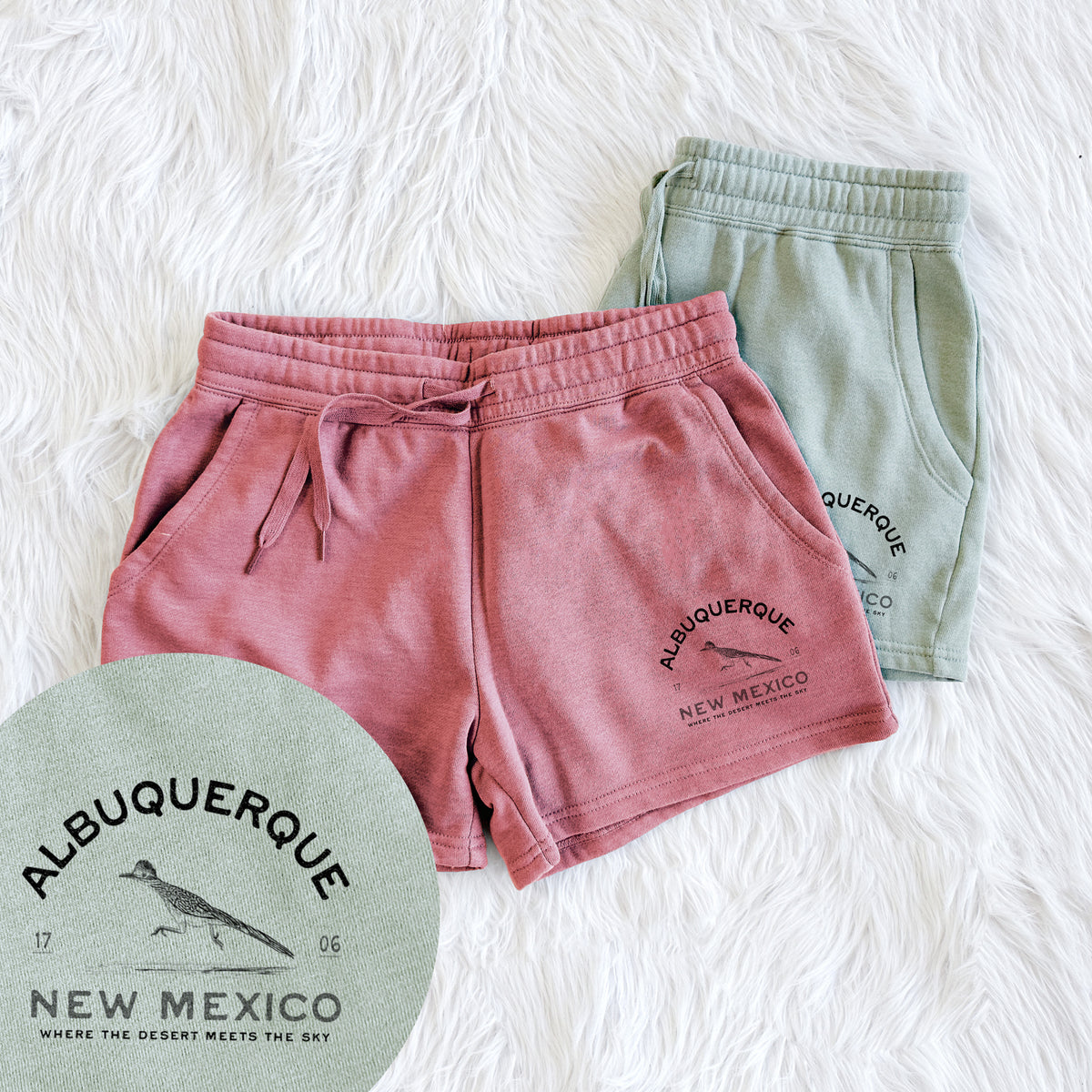 Albuquerque New Mexico Roadrunner - Women&#39;s Cali Wave Shorts