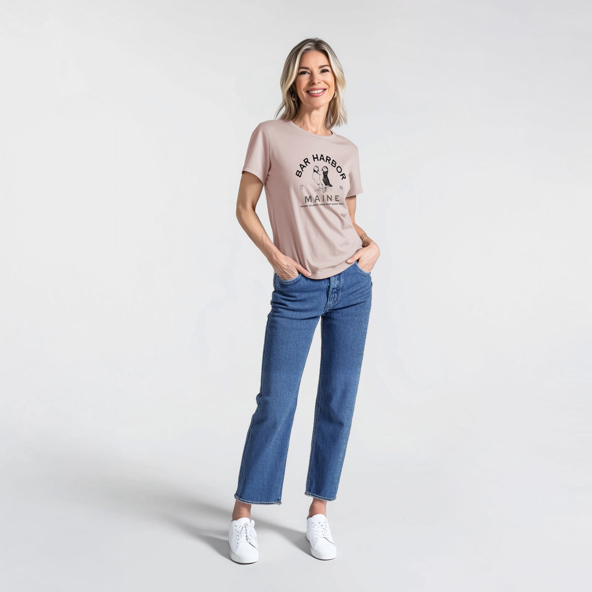 Bar Harbor Maine - Atlantic Puffins - Women's Lightweight Relaxed Fit 100% Cotton Crewneck