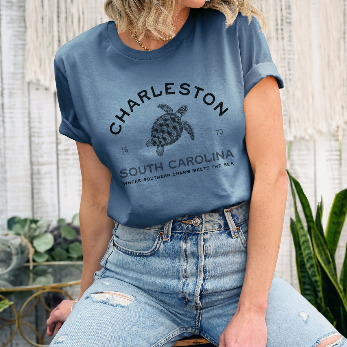 Charleston South Carolina - Loggerhead Sea Turtle - Lightweight 100% Cotton Unisex Crewneck