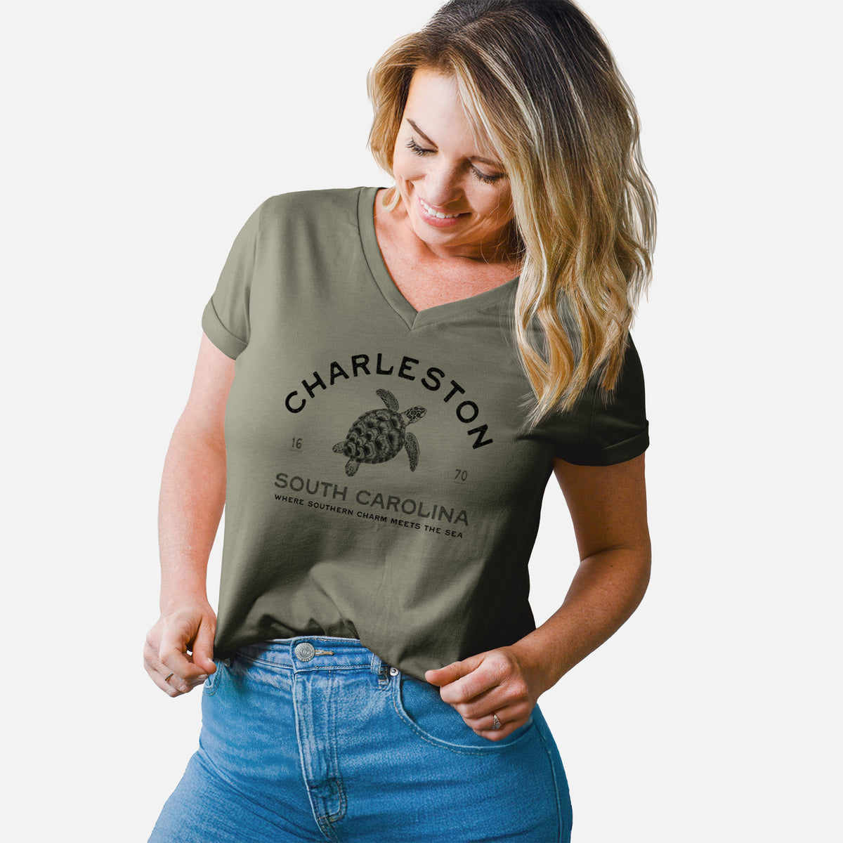Charleston South Carolina - Loggerhead Sea Turtle - Women's Lightweight Relaxed Fit 100% Cotton V-neck