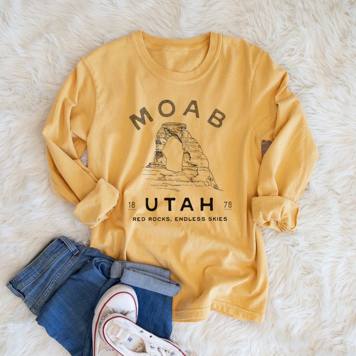 Moab Utah Delicate Arch - Men&#39;s Heavyweight 100% Cotton Long Sleeve