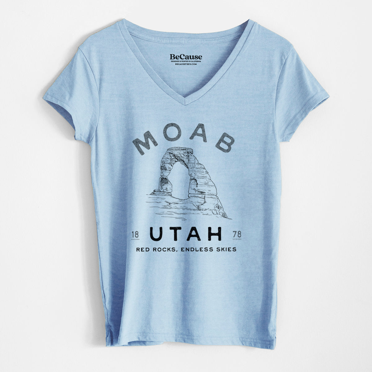 Moab Utah Delicate Arch - Women&#39;s 100% Recycled V-neck