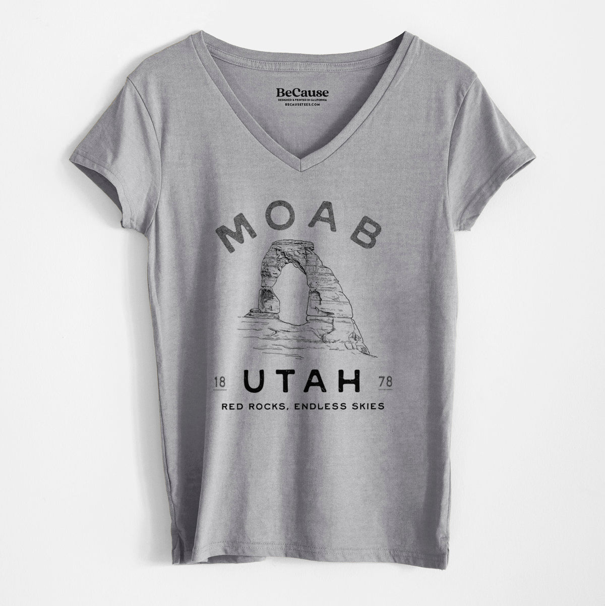 Moab Utah Delicate Arch - Women&#39;s 100% Recycled V-neck