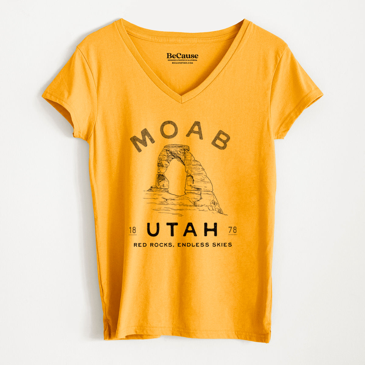 Moab Utah Delicate Arch - Women&#39;s 100% Recycled V-neck