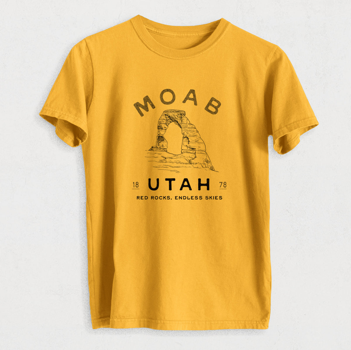 Moab Utah Delicate Arch - Heavyweight Men&#39;s 100% Organic Cotton Tee