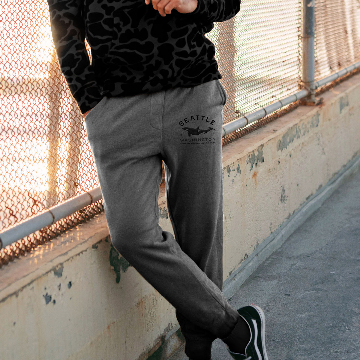 Seattle Washington - Orca - Unisex Pigment Dyed Sweatpants