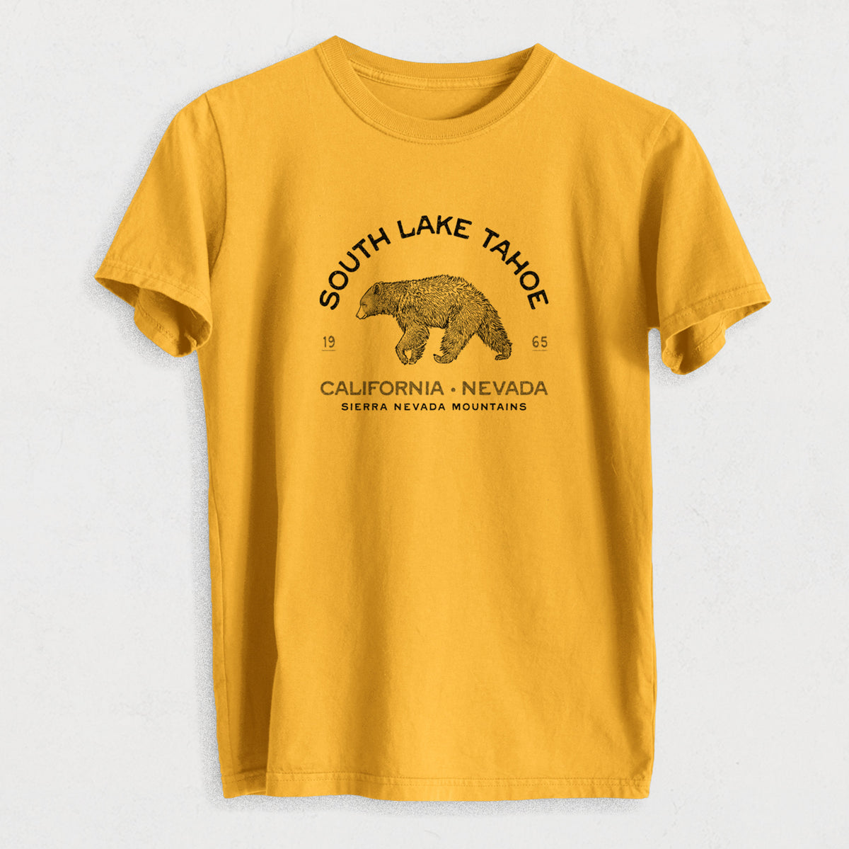 South Lake Tahoe Black Bear - Heavyweight Men&#39;s 100% Organic Cotton Tee