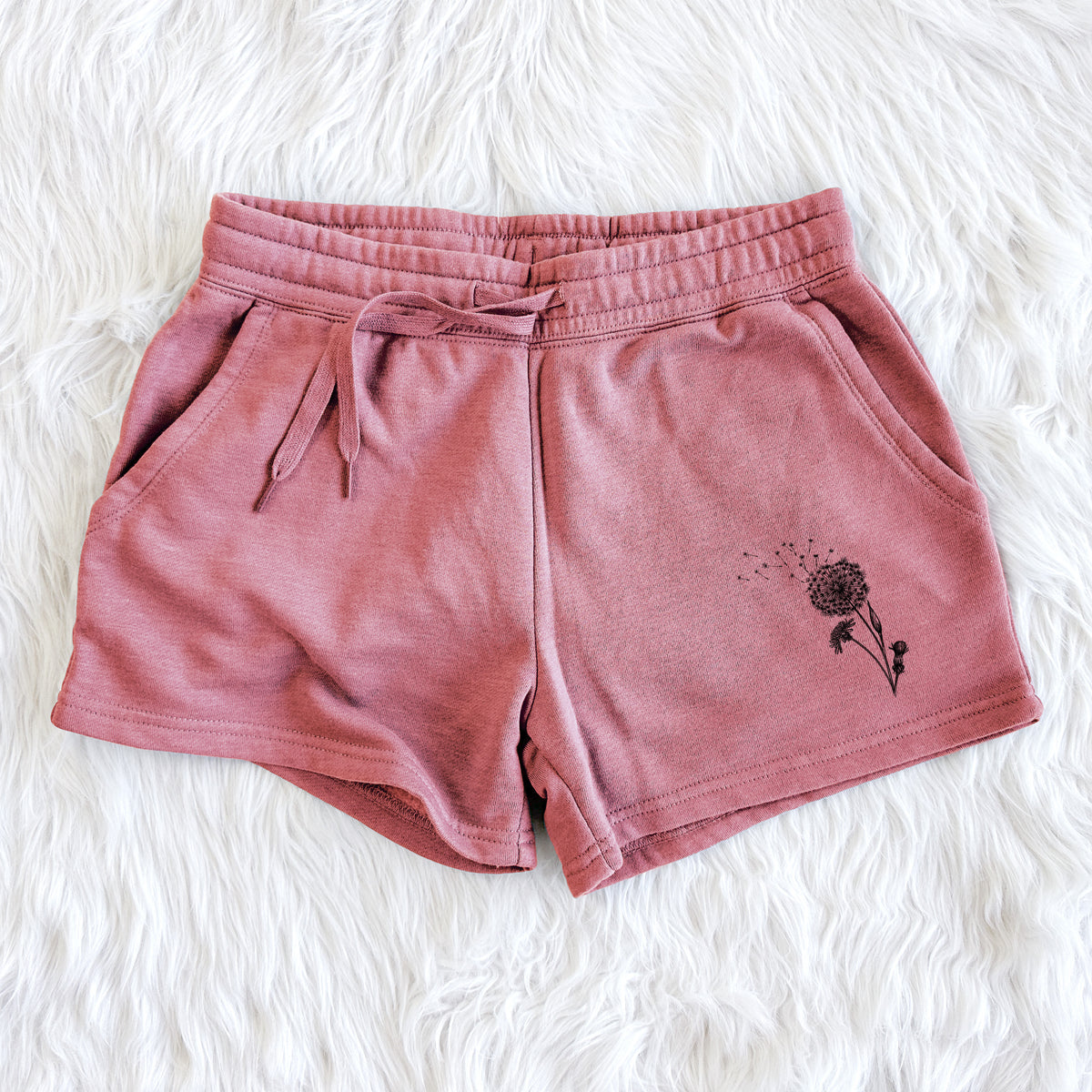 Common Dandelion - Taraxacum officinale - Women&#39;s Cali Wave Shorts