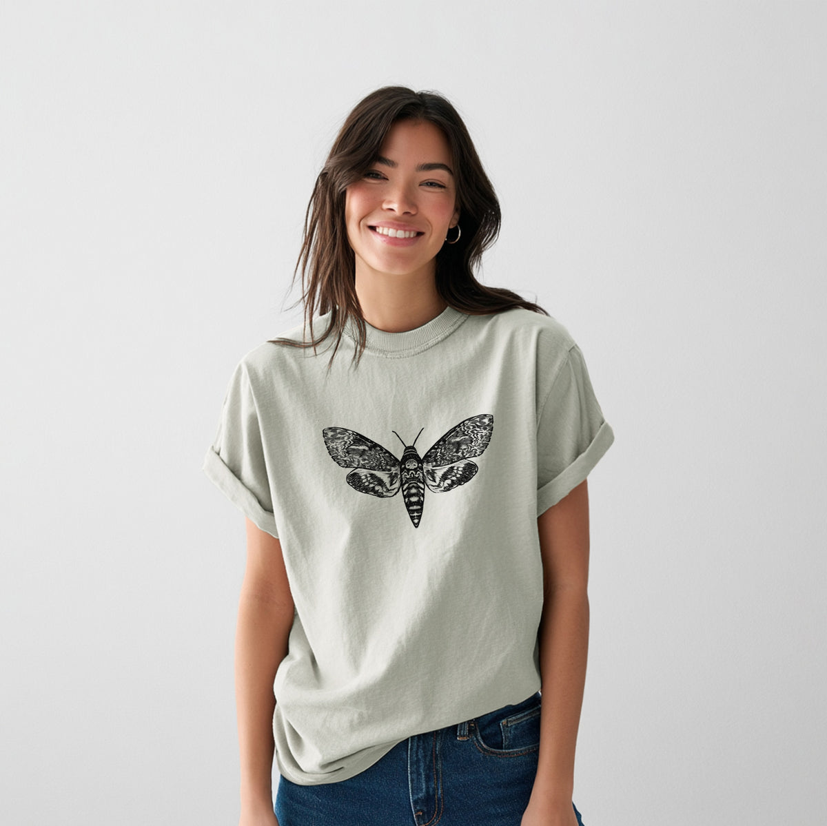 Death&#39;s-head Hawkmoth - Acherontia atropos - Heavyweight Men&#39;s 100% Organic Cotton Tee