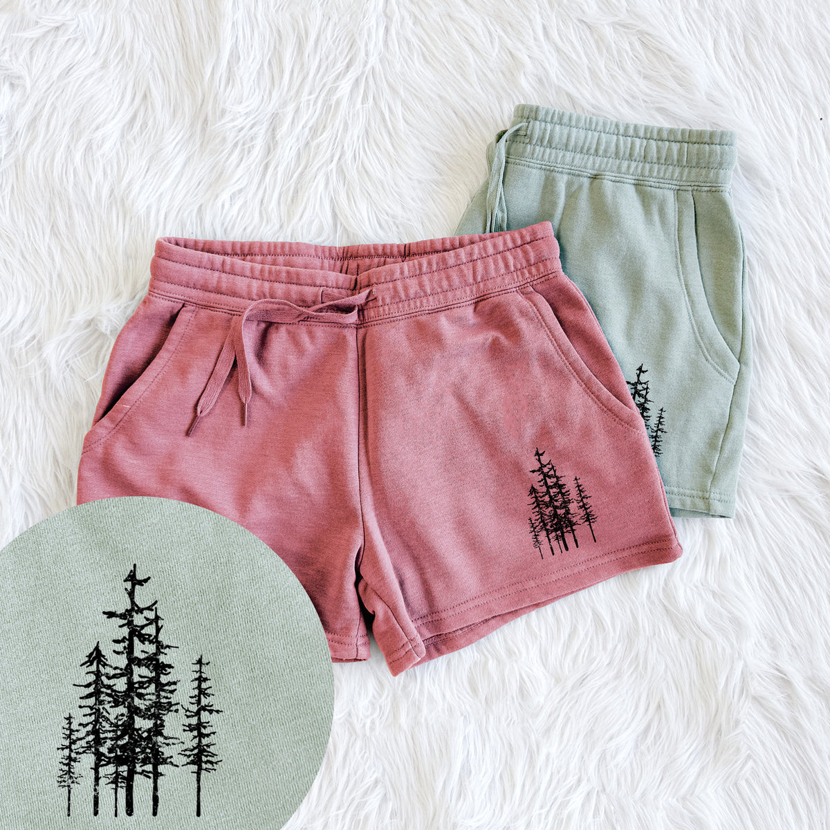 Evergreen Trees - Women&#39;s Cali Wave Shorts