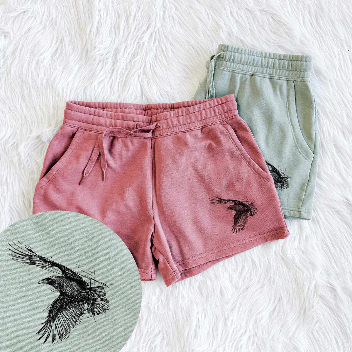 Flying Raven - Corvus corax - Women&#39;s Cali Wave Shorts