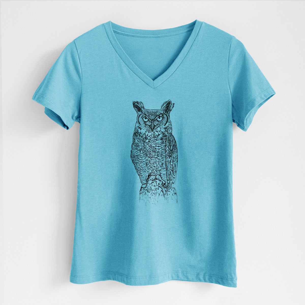 Bubo virginianus - Great Horned Owl - Women&#39;s Lightweight Relaxed Fit 100% Cotton V-neck