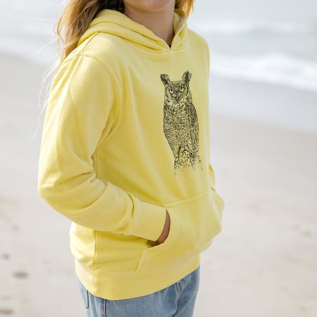 Bubo virginianus - Great Horned Owl - Youth Pigment Dyed Hoodie