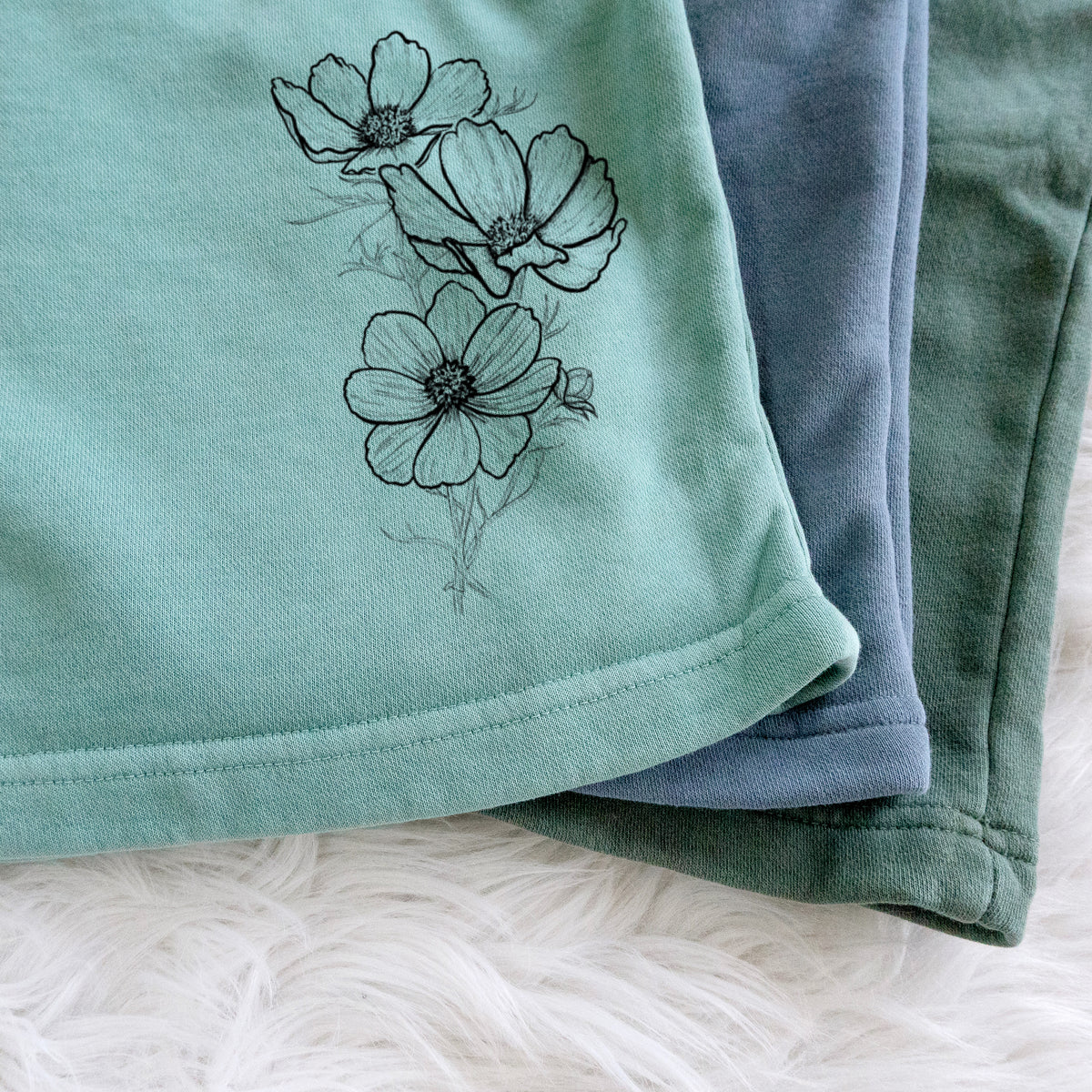 Garden Cosmos - Apollo White Cosmos bipinnatus - Unisex Pigment Dyed Shorts
