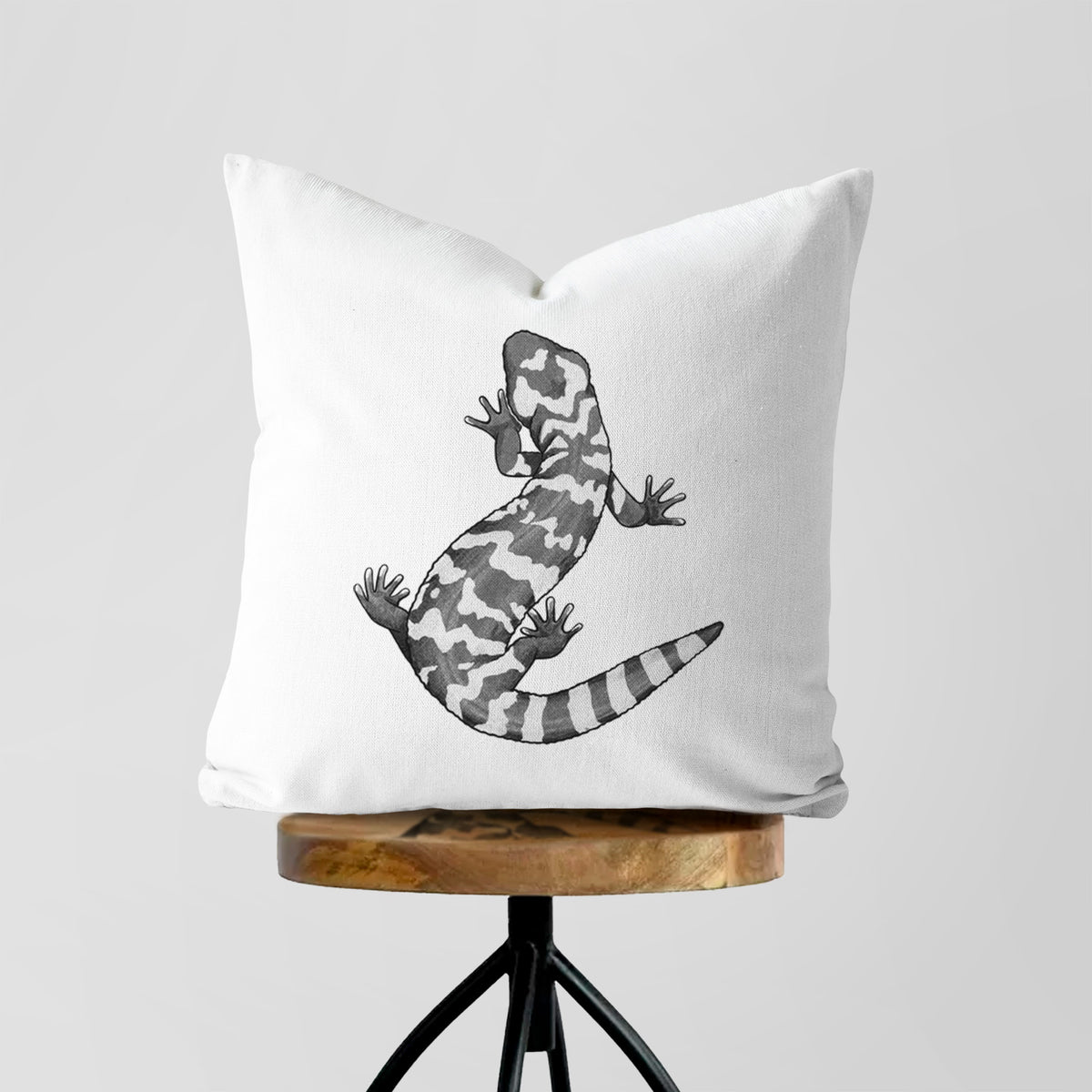 Gila Monster - Heloderma suspectum - Throw Pillow Cover