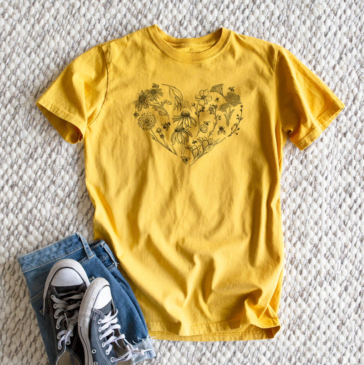 Heart Full of Blooms and Bees - Heavyweight Men&#39;s 100% Organic Cotton Tee