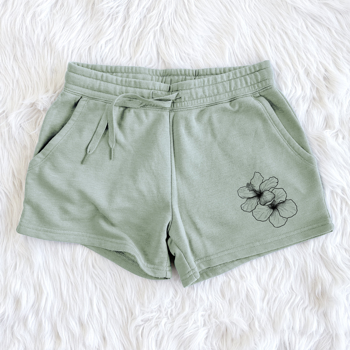 Hibiscus Flowers - Women&#39;s Cali Wave Shorts