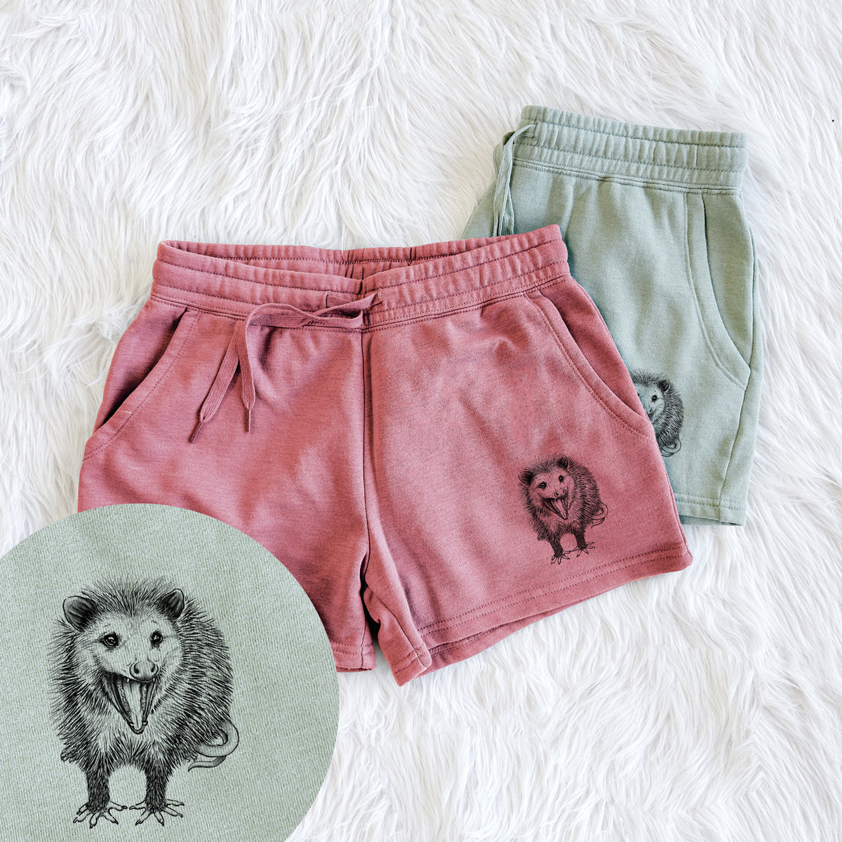 Hissing Opossum - Didelphidae - Women&#39;s Cali Wave Shorts
