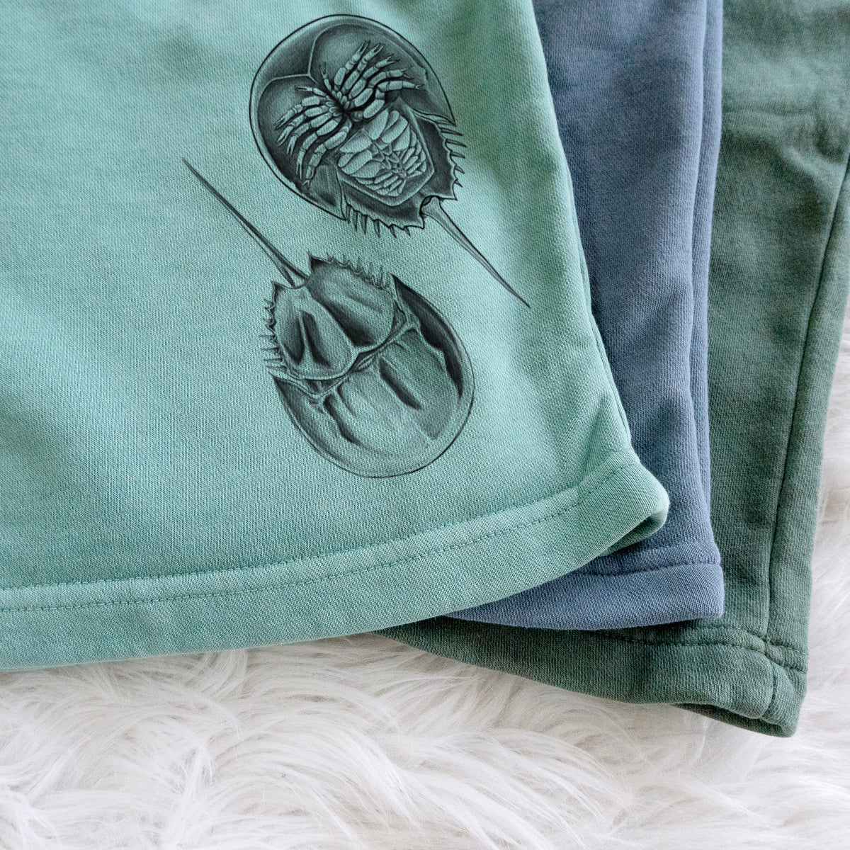 Atlantic Horseshoe Crab - Limulidae polyphemus - Unisex Pigment Dyed Shorts