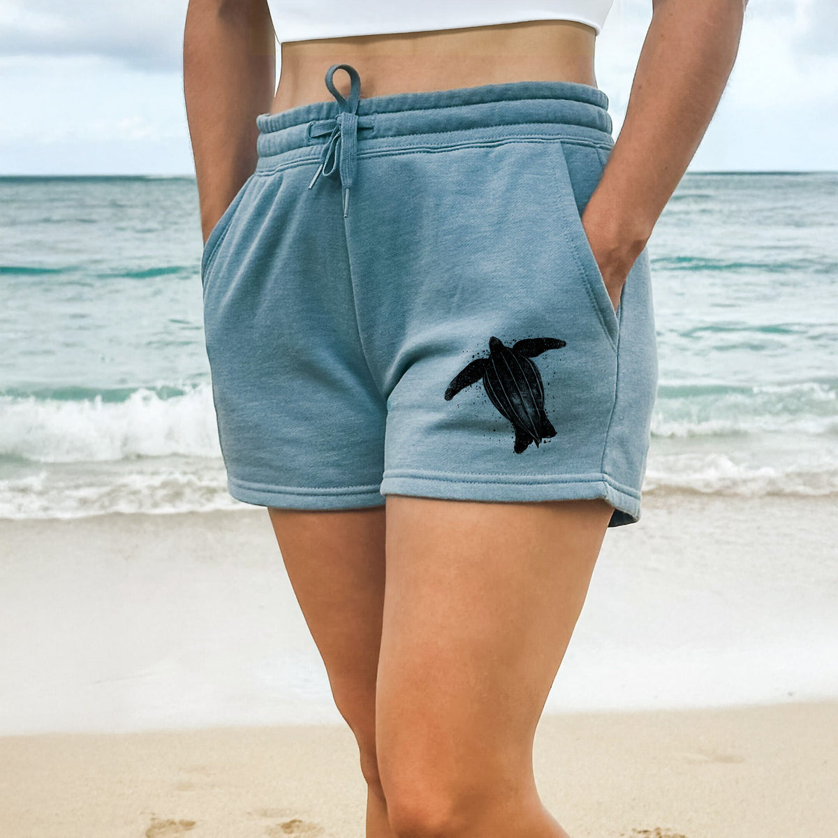 Leatherback - Dermochelys coriacea - Women's Cali Wave Shorts