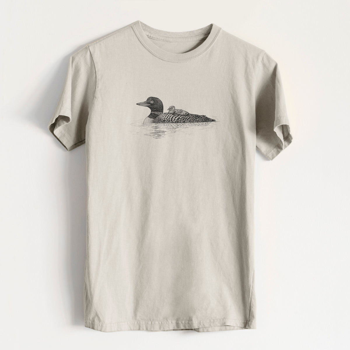 Common Loon with Chick - Gavia immer - Heavyweight Men&#39;s 100% Organic Cotton Tee