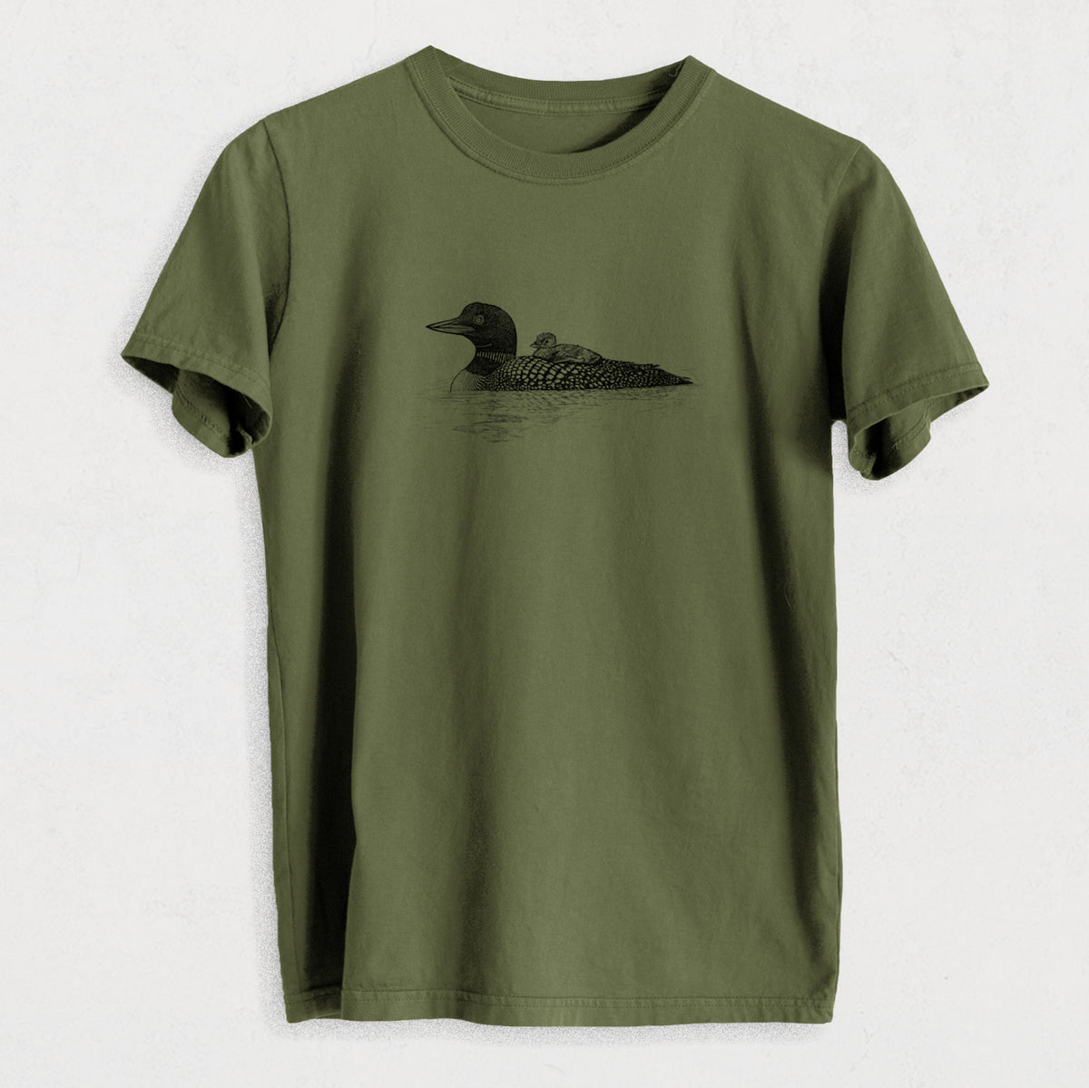 Common Loon with Chick - Gavia immer - Heavyweight Men&#39;s 100% Organic Cotton Tee