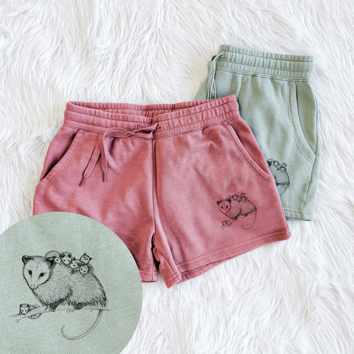 Mama Opossum with Babies - Women&#39;s Cali Wave Shorts