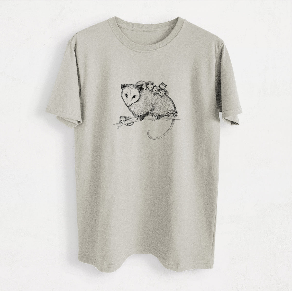 Mama Opossum with Babies - Heavyweight Men&#39;s 100% Organic Cotton Tee