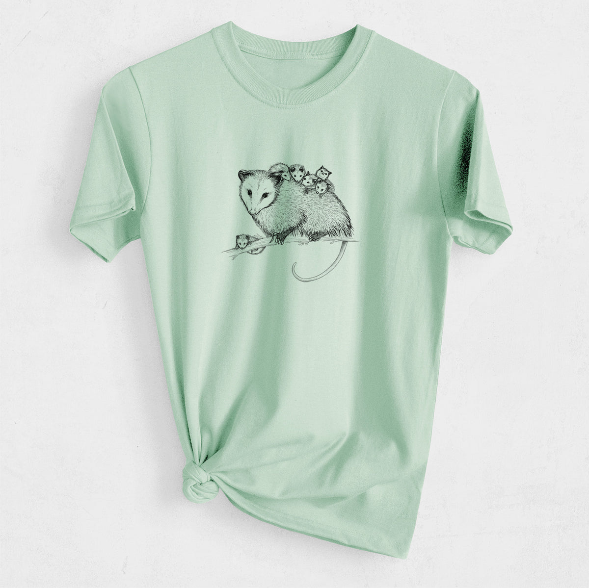 Mama Opossum with Babies - Heavyweight Men&#39;s 100% Organic Cotton Tee