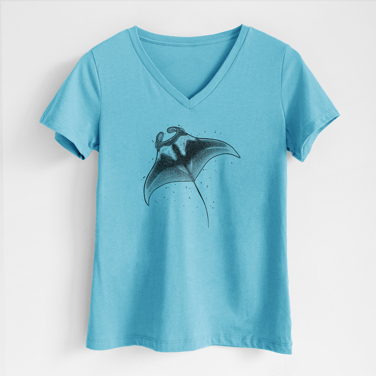 Reef Manta Ray - Ꮇonula alfredi - Women&#39;s Lightweight Relaxed Fit 100% Cotton V-neck