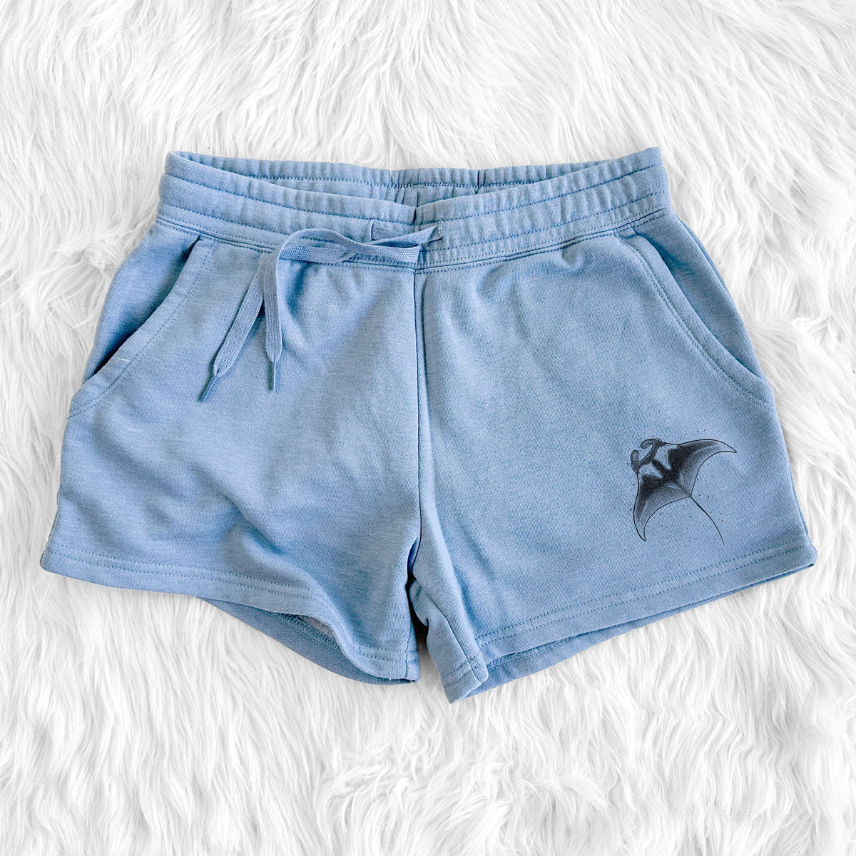 Reef Manta Ray - Ꮇonula alfredi - Women's Cali Wave Shorts