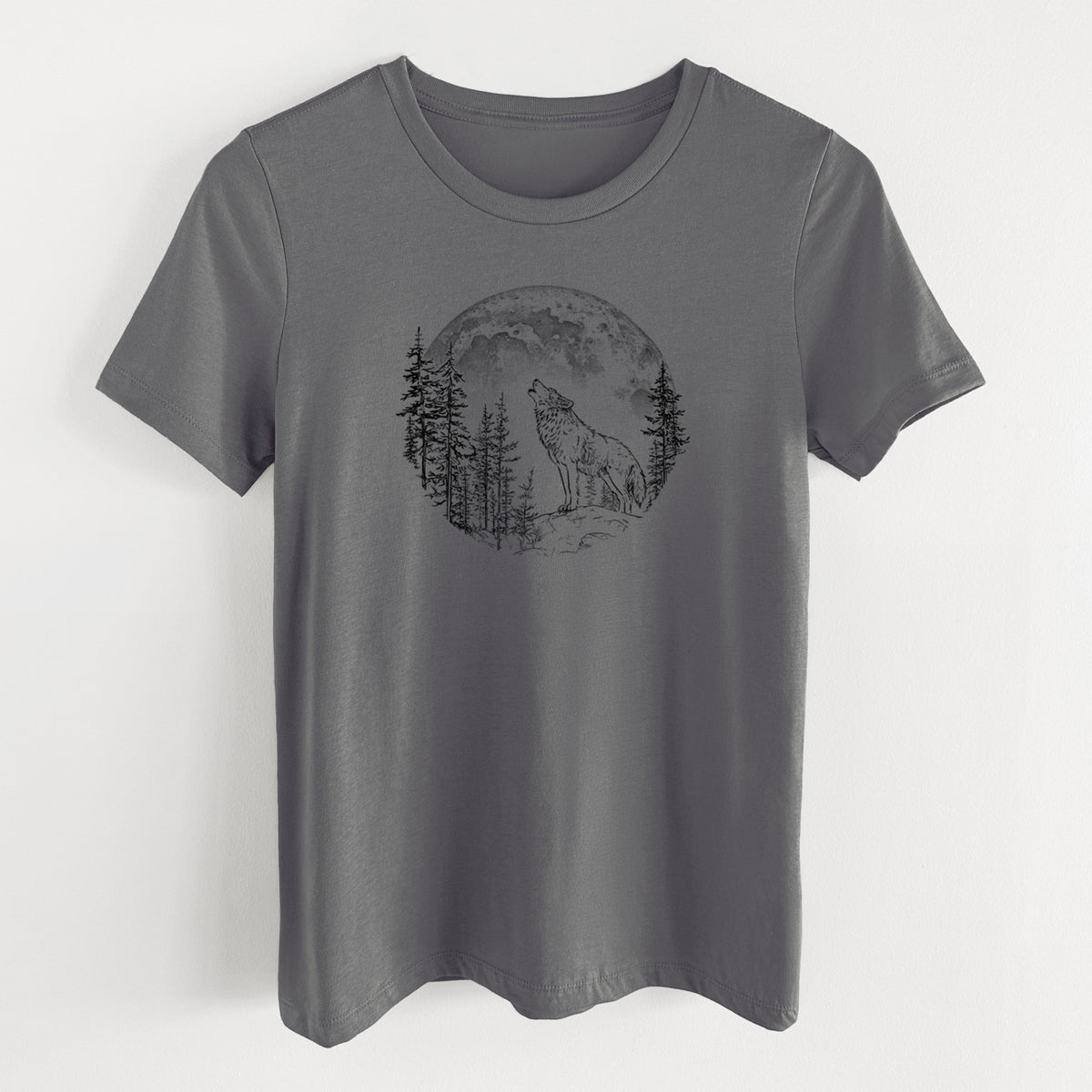 Wolf Howling at the Moon - Women's Lightweight Relaxed Fit 100% Cotton Crewneck
