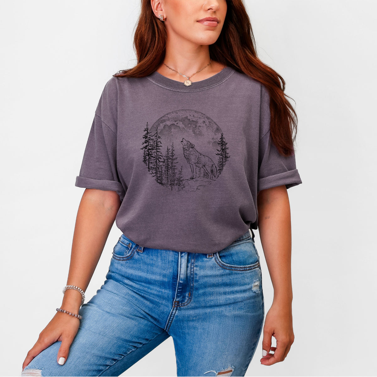 Wolf Howling at the Moon - Unisex Comfort Colors Garment-Dyed Heavyweight T-shirt